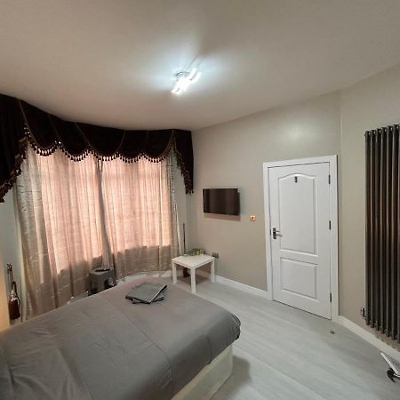 Studio Ілфорд Екстер'єр фото